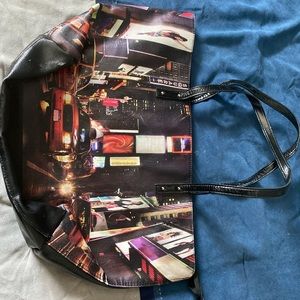 NYC pocketbook